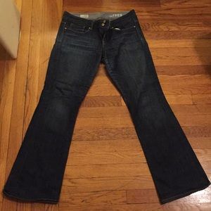 Gap size 8, perfect boot jeans